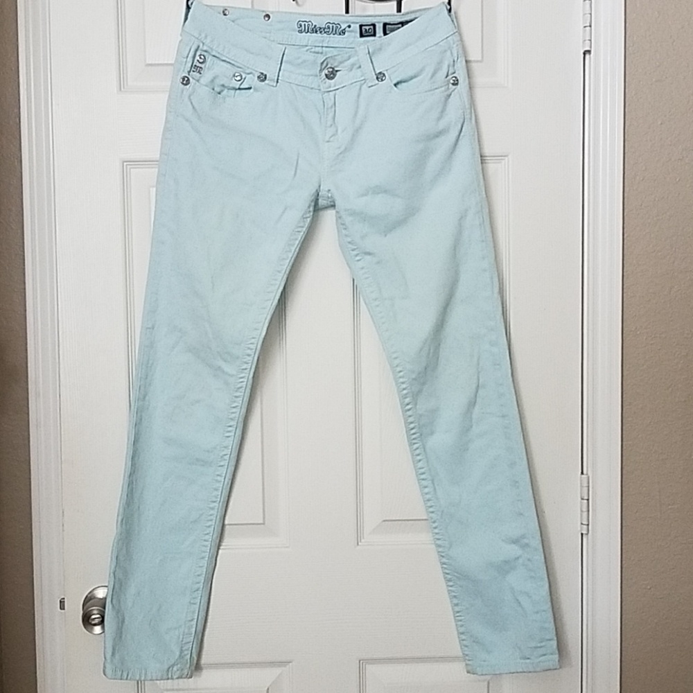Woman's Miss Me Jeans